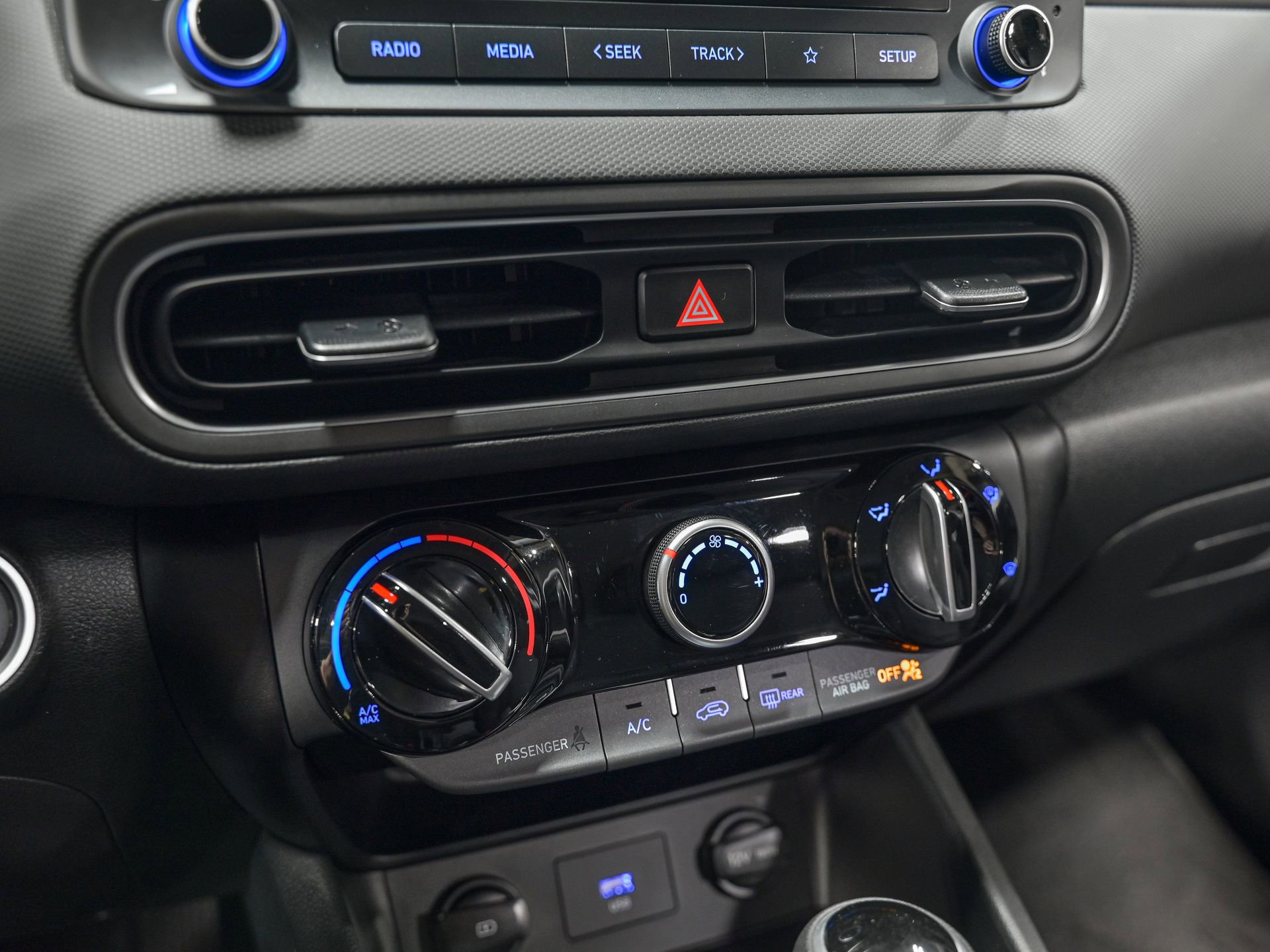 Used 2023 Hyundai Kona SEL w/ Cargo Package AWD/4WD image 23