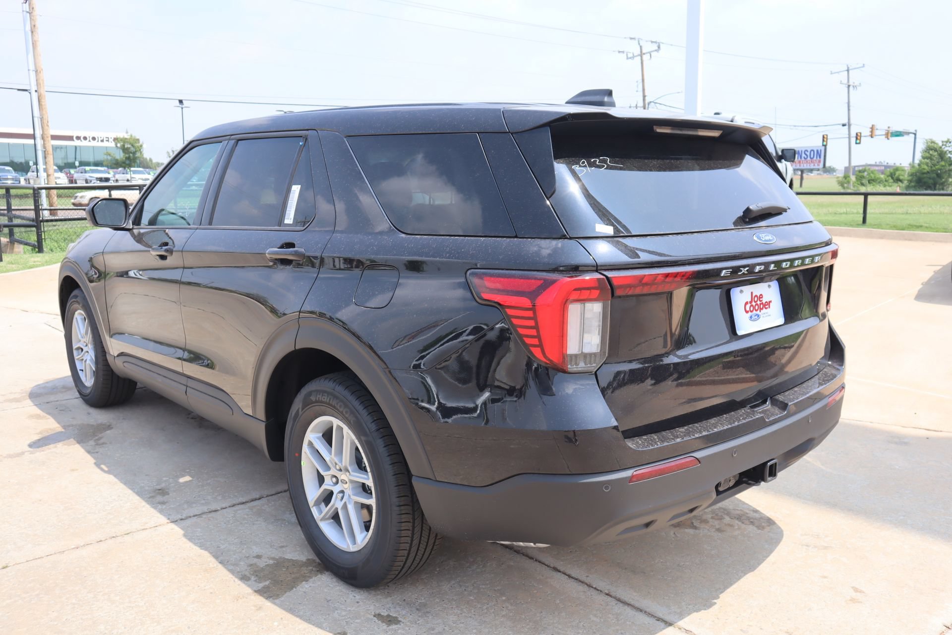 New 2026 Ford Explorer Active RWD image 22