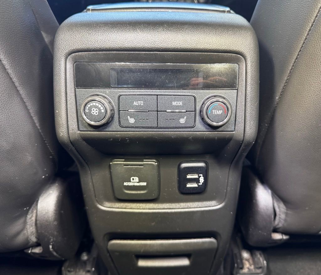 Used 2017 GMC Acadia Denali w/ Technology Package FWD image 45