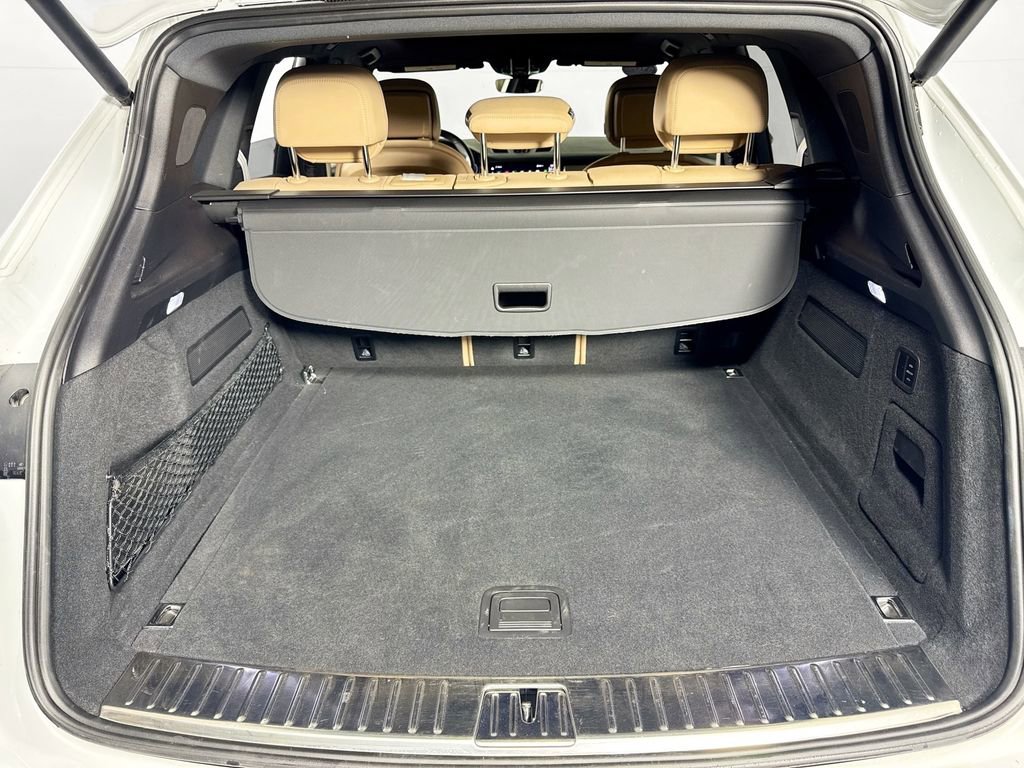 Used 2022 Porsche Cayenne E-Hybrid image 33