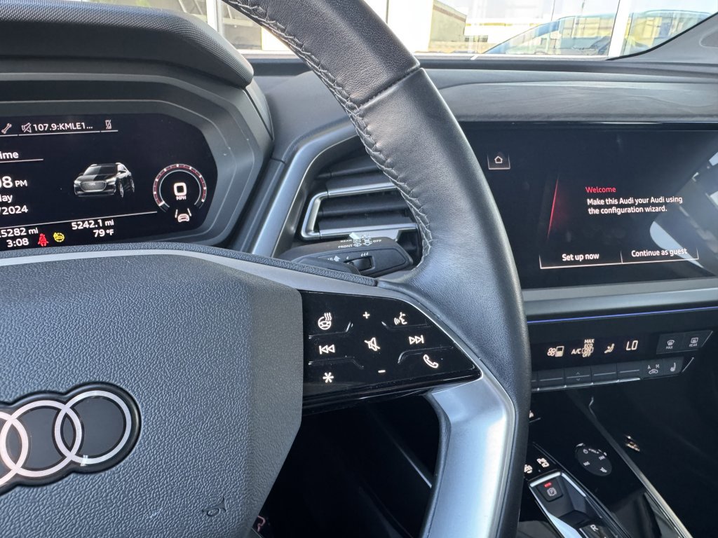 Used 2022 Audi Q4 e-tron Premium Plus w/ Premium Plus image 33