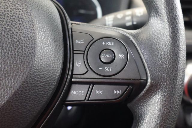 Used 2023 Toyota RAV4 LE AWD/4WD image 17