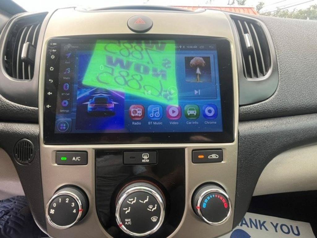 Used 2011 Kia Forte EX FWD image 10