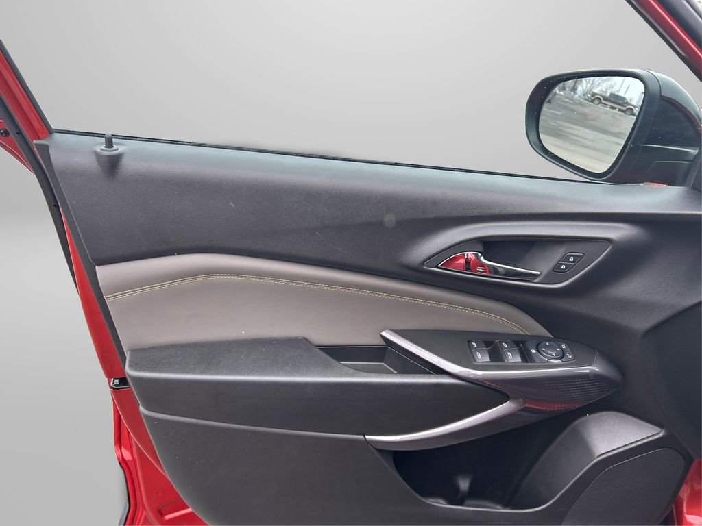 Used 2024 Chevrolet Trax ACTIV image 23