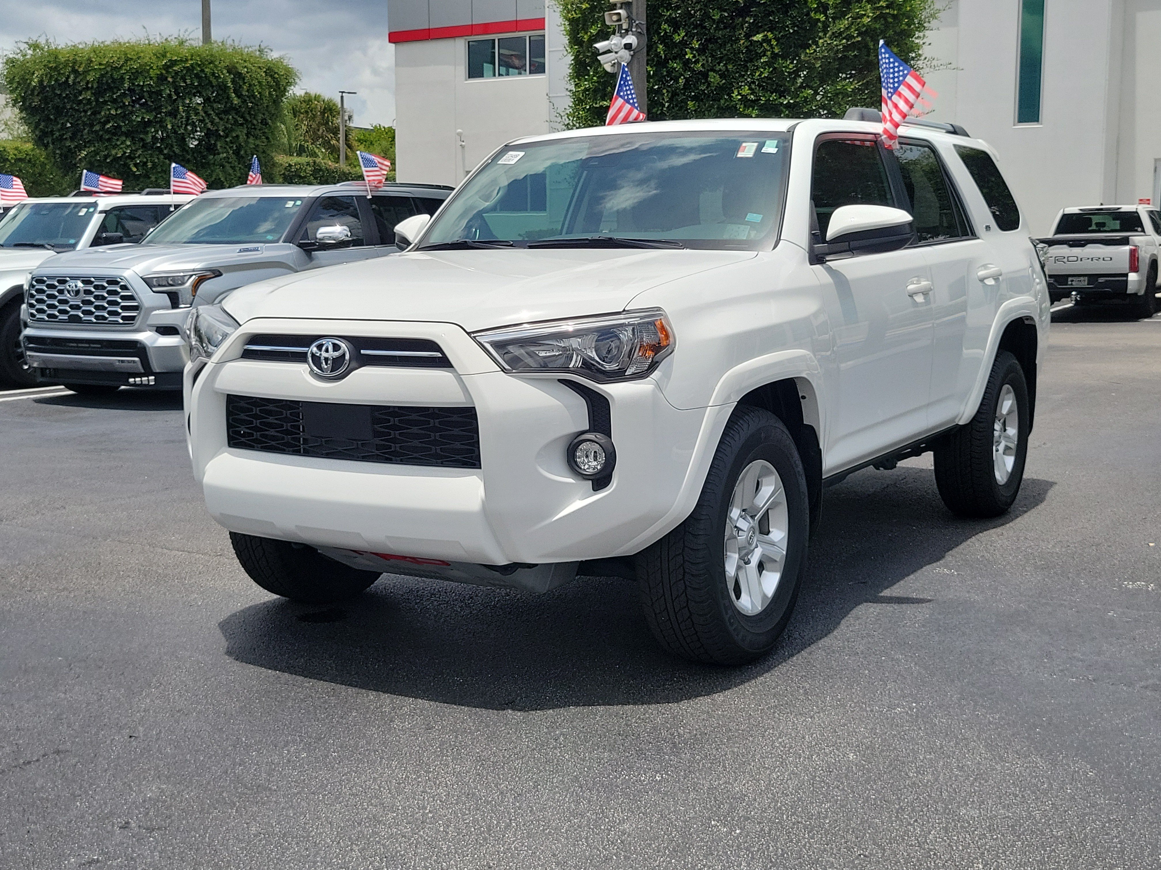 Used 2024 Toyota 4Runner SR5 RWD image 5