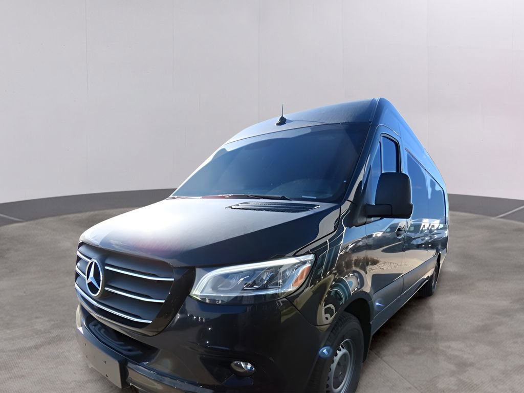 Used 2024 Mercedes-Benz Sprinter 2500 image 2