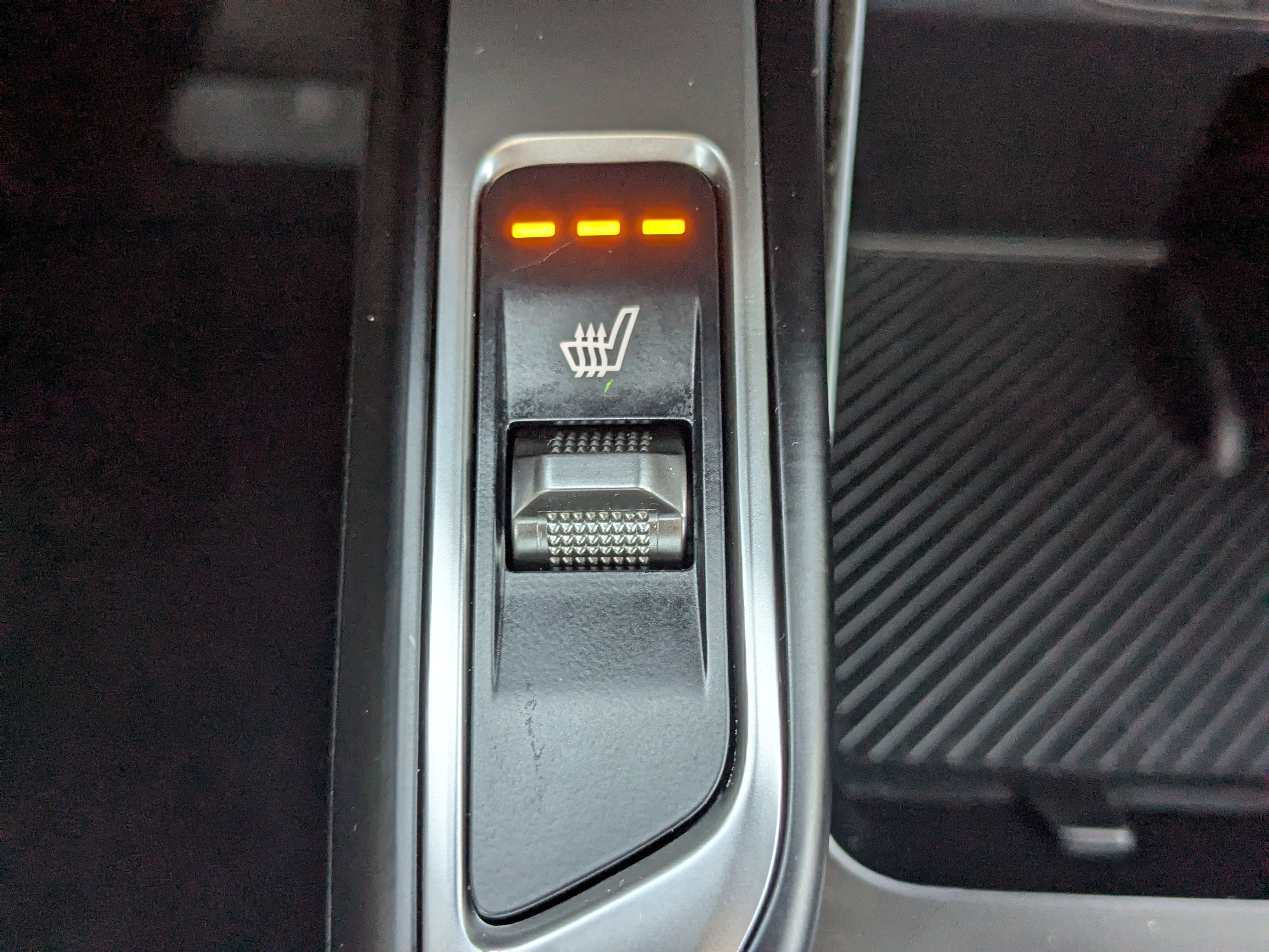 Certified 2025 Kia Sorento S image 29