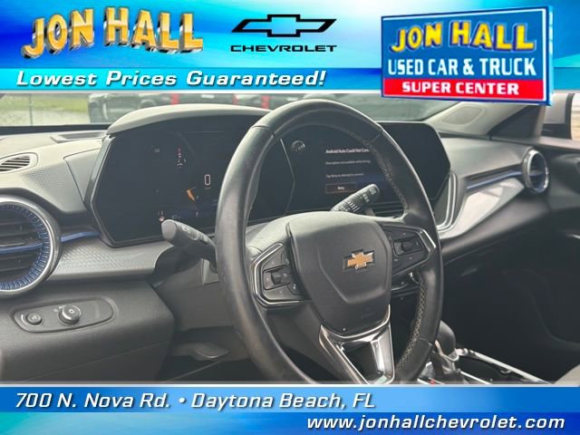 Used 2024 Chevrolet Trax LT w/ Driver Confidence Package image 19