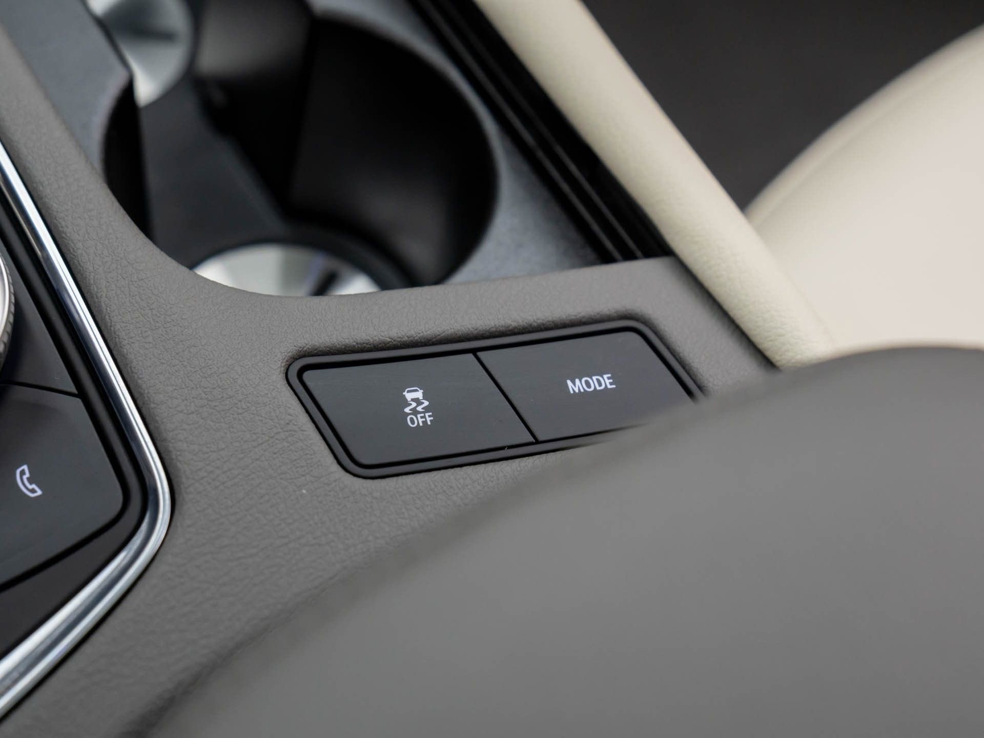 New 2026 Cadillac XT5 Premium Luxury w/ LPO, Floor Liner Package image 28