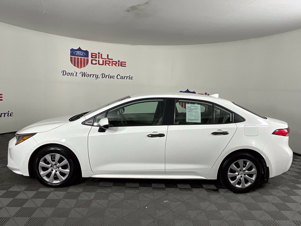 Used 2024 Toyota Corolla LE FWD image 6