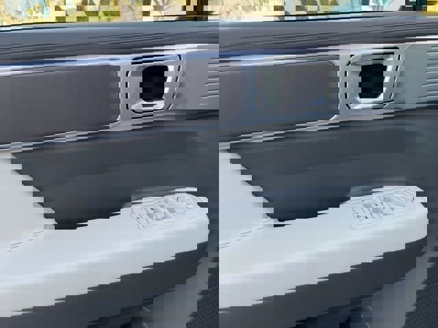 New 2026 Hyundai Santa Fe SE image 14