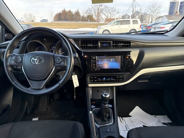 Used 2018 Toyota Corolla iM image 12