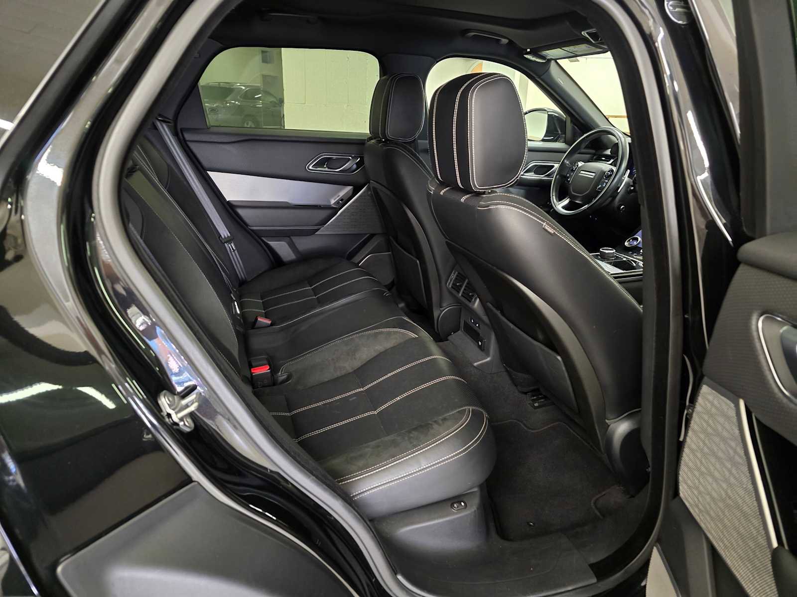 Used 2020 Land Rover Range Rover Velar R-Dynamic S image 14