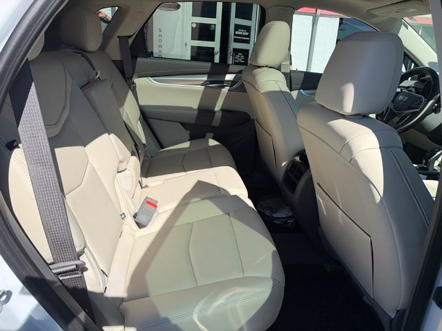 Used 2025 Cadillac XT5 Premium Luxury w/ Technology Package FWD image 14