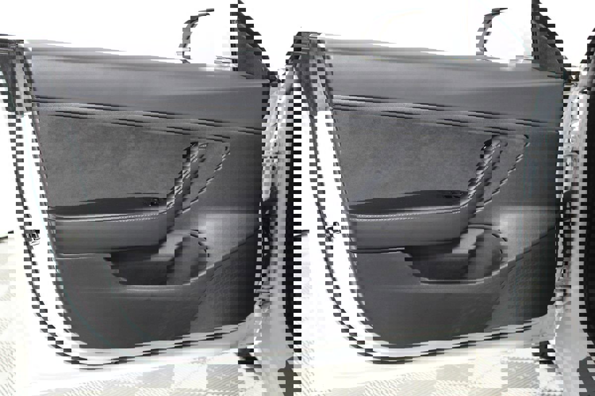 Used 2020 Tesla Model 3 Standard Range Plus image 6