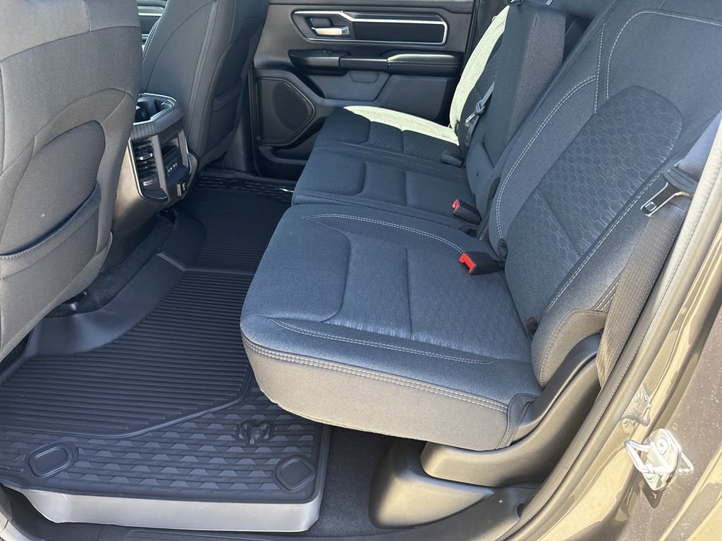 New 2026 RAM 1500 4x4 Crew Cab image 25