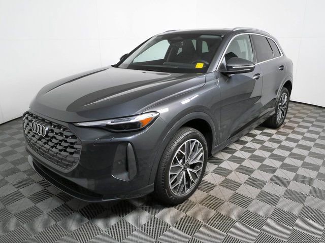 Used 2025 Audi Q5 Premium Plus w/ Premium Plus AWD/4WD image 33