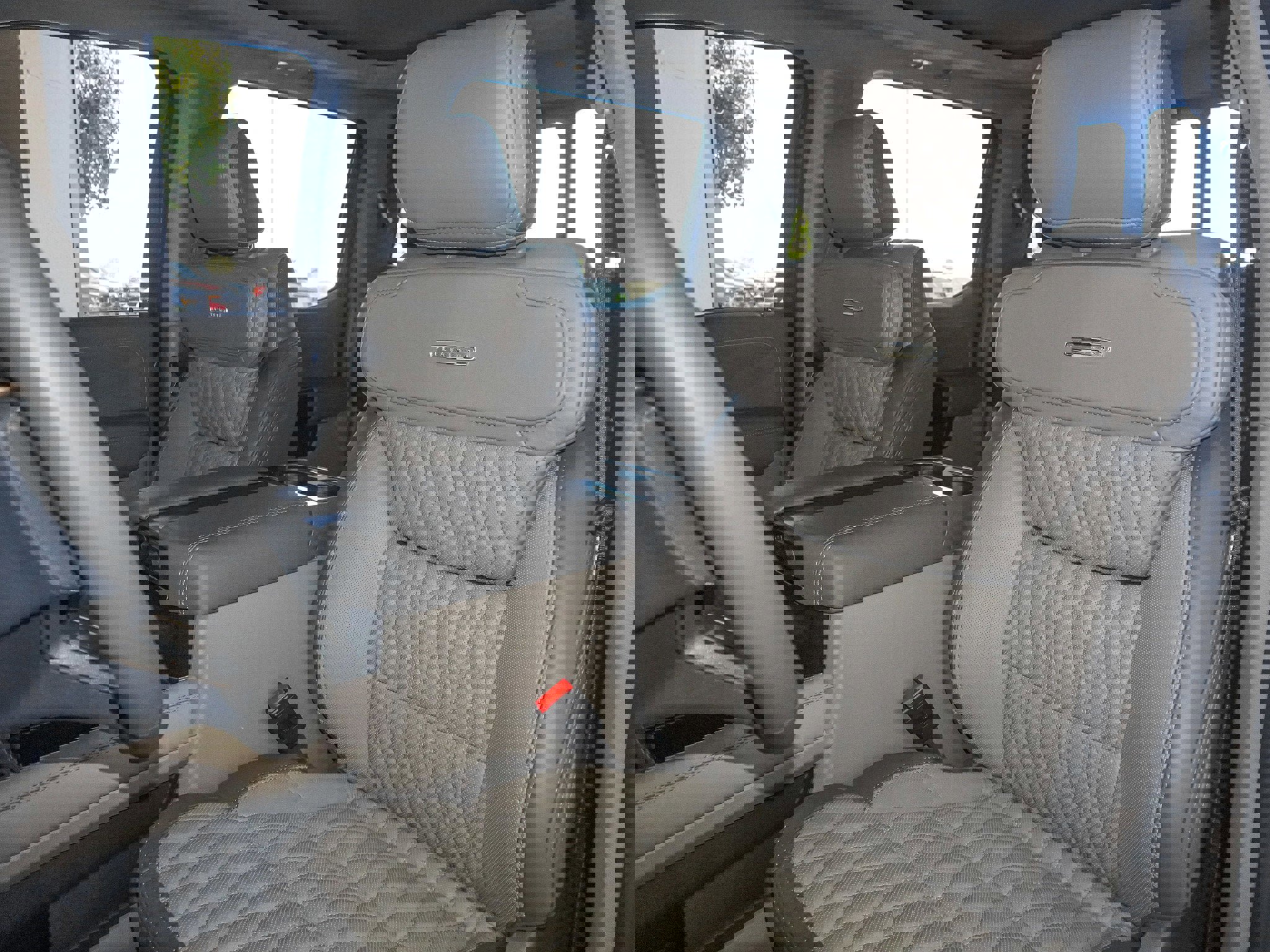 Used 2026 Ford F450 Platinum image 23
