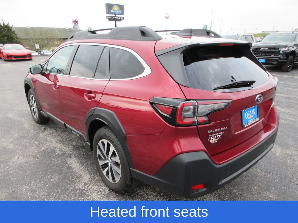 Used 2024 Subaru Outback Premium image 3