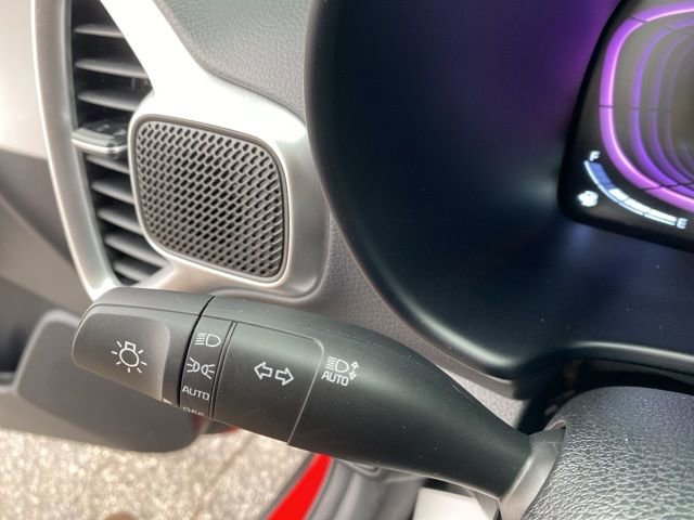 Used 2025 Kia Soul LX w/ LX Technology Package FWD image 18