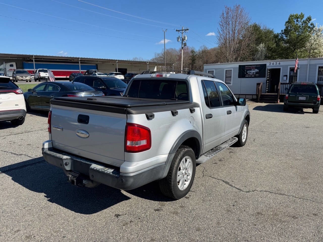 Used 2010 Ford Explorer Sport Trac XLT image 6