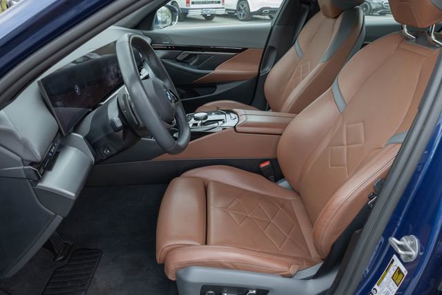 Certified 2024 BMW 530i xDrive w/ Premium Package image 15