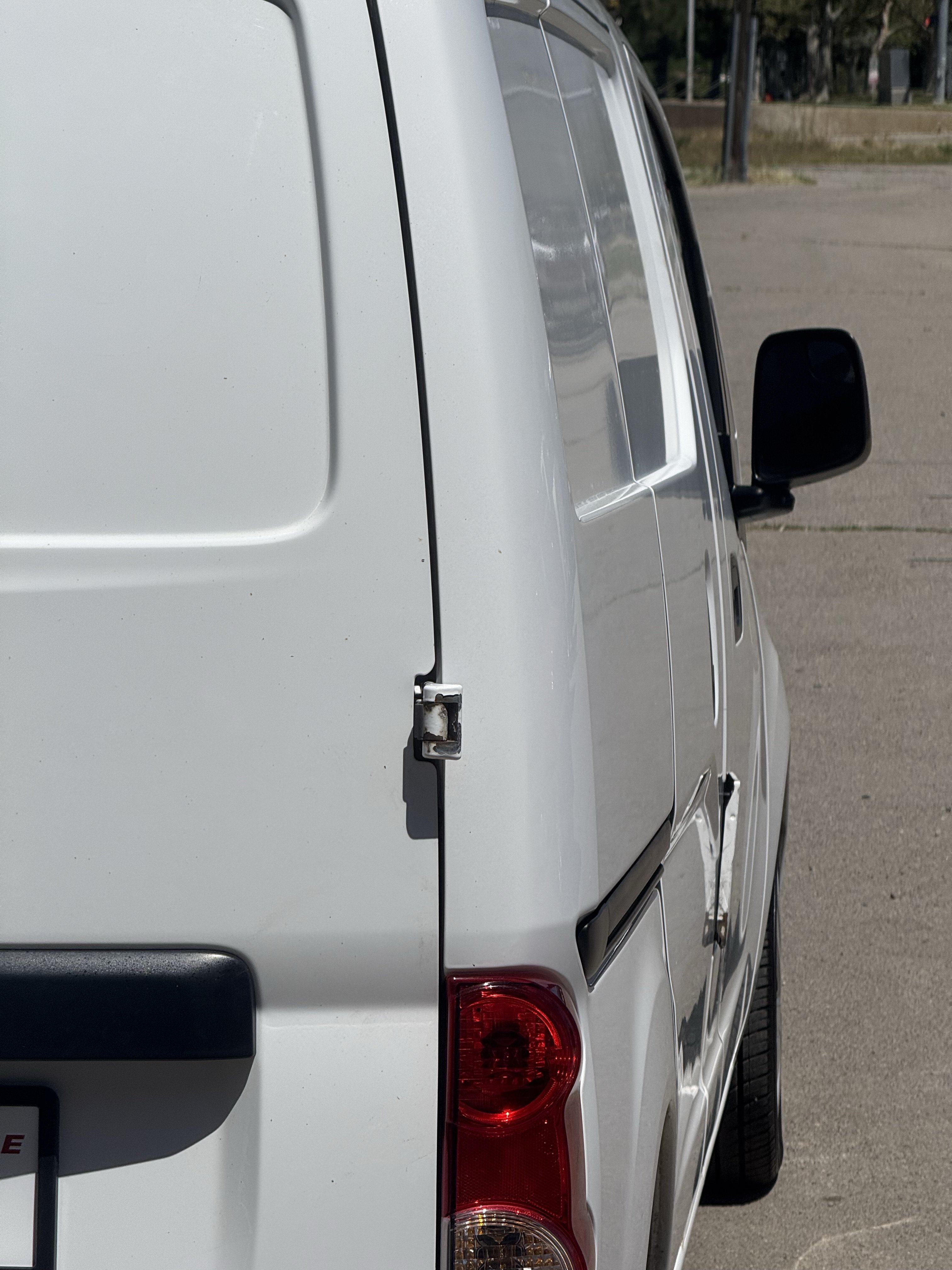Used 2018 Nissan NV200 S FWD image 20