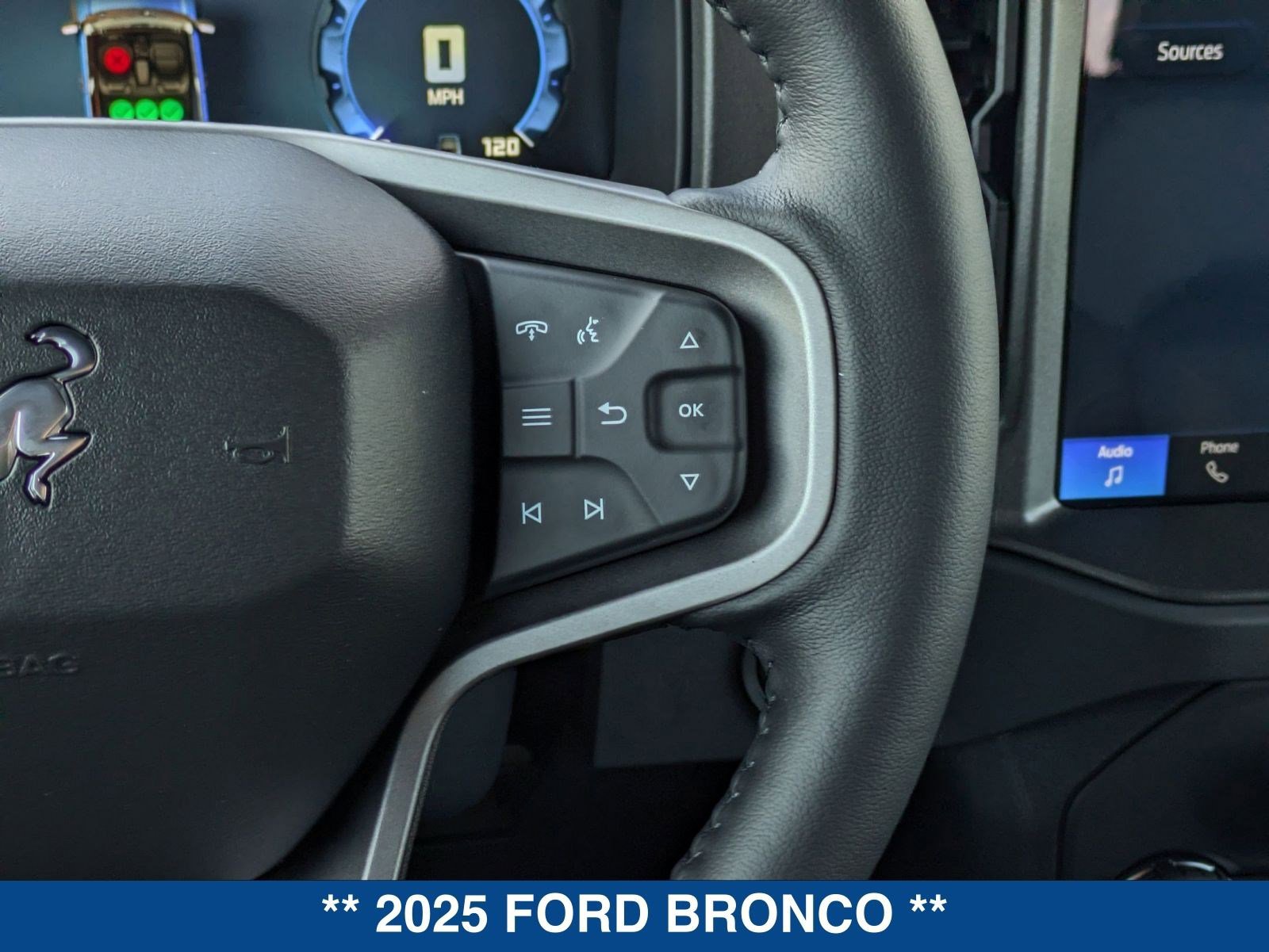 New 2025 Ford Bronco Badlands image 27