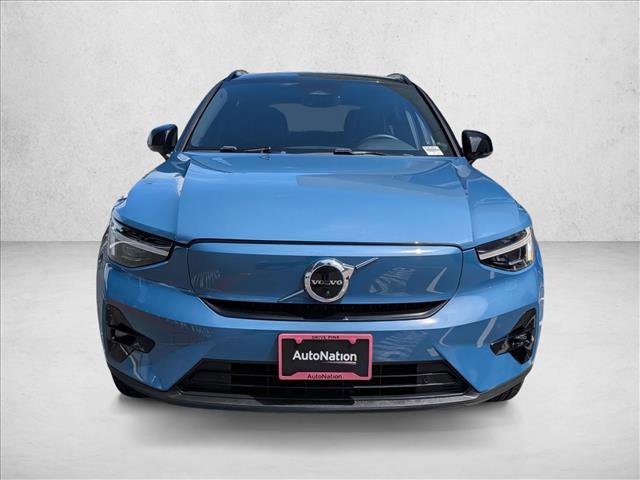 Used 2023 Volvo XC40 Recharge Ultimate image 2