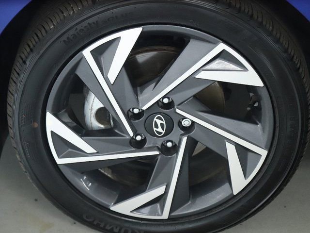 Certified 2024 Hyundai Elantra SEL w/ Convenience Package image 36