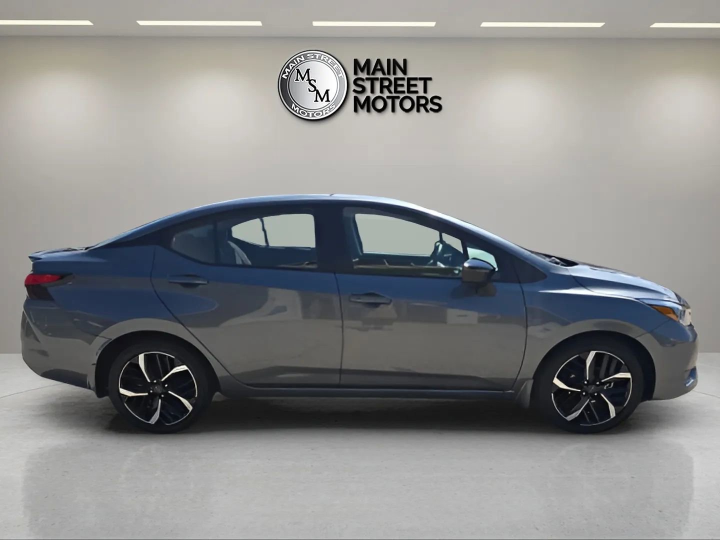 Used 2024 Nissan Versa SR w/ Trunk Package image 6