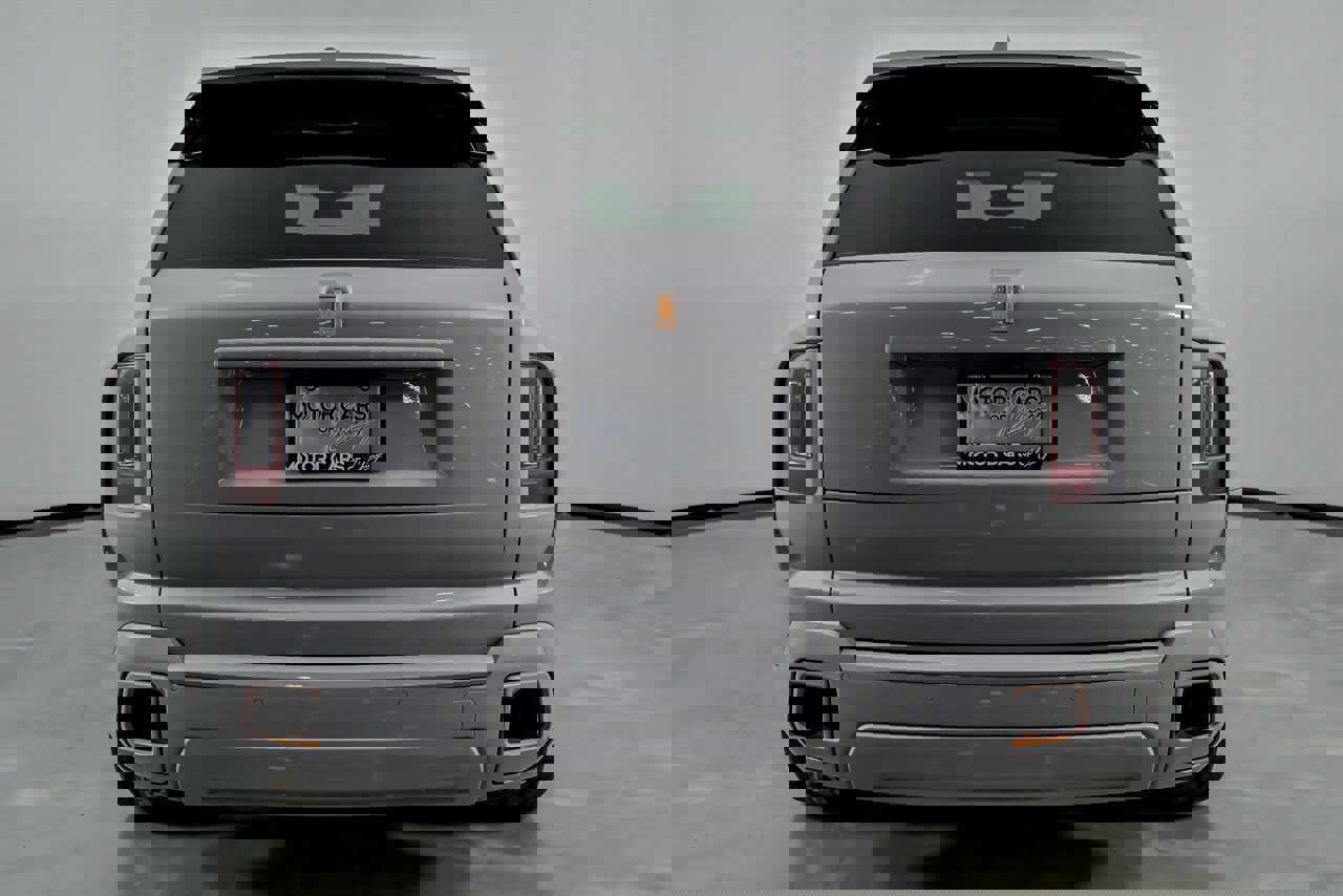 Used 2025 Rolls-Royce Cullinan image 11