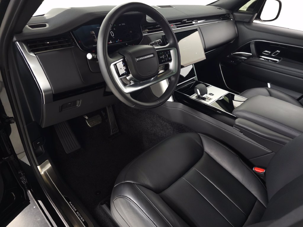 New 2026 Land Rover Range Rover SE AWD/4WD image 17