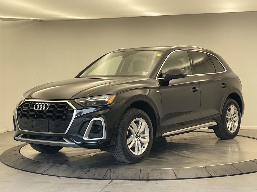 Used 2023 Audi Q5 2.0T Premium w/ Convenience Package AWD/4WD image 1