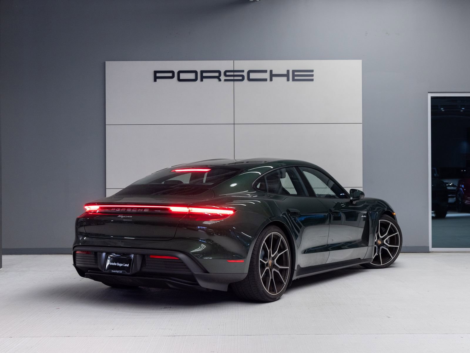 New 2026 Porsche Taycan image 7