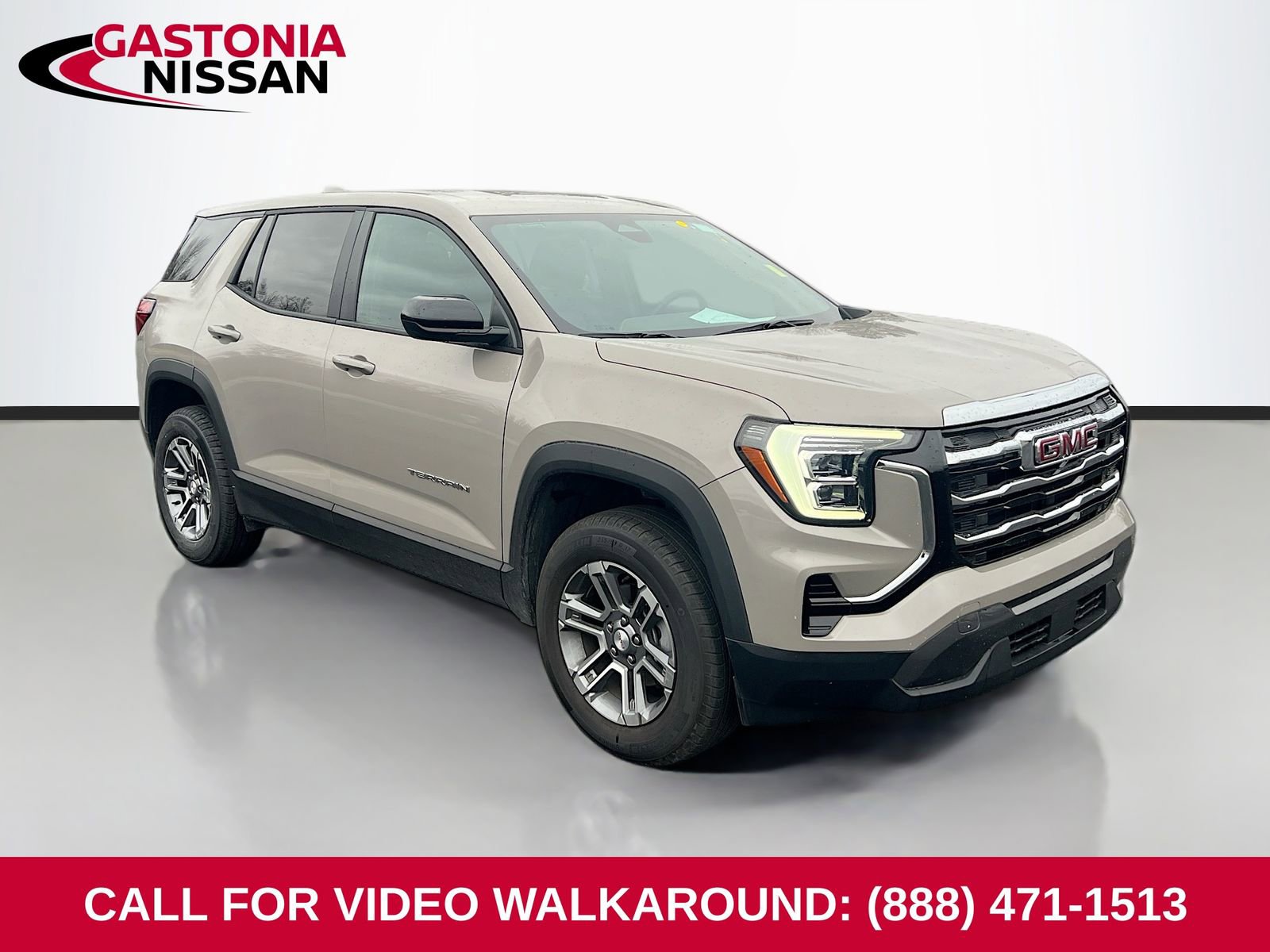 Used 2025 GMC Terrain Elevation image 1