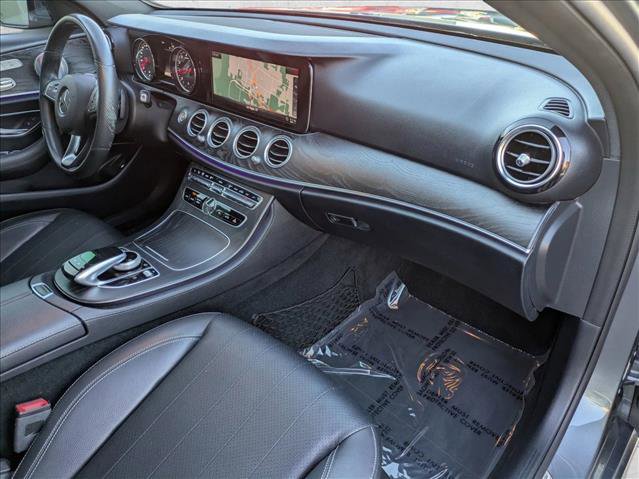 Used 2018 Mercedes-Benz E 300 image 23