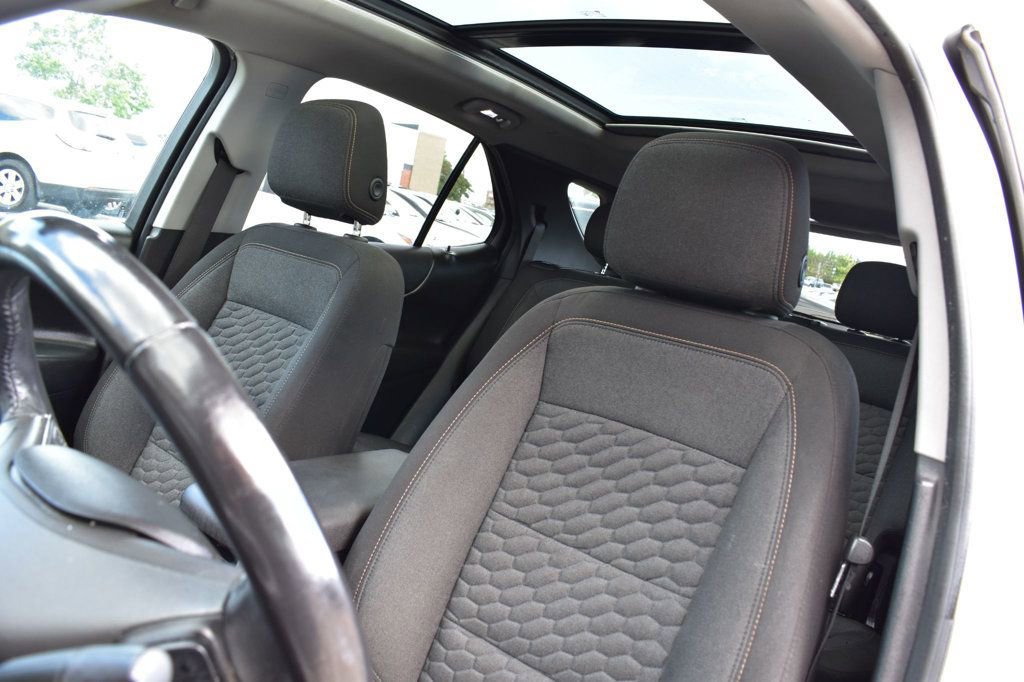 Used 2018 Chevrolet Equinox LT image 19