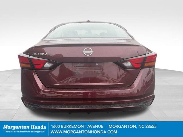 Used 2025 Nissan Altima 2.5 SV FWD image 8