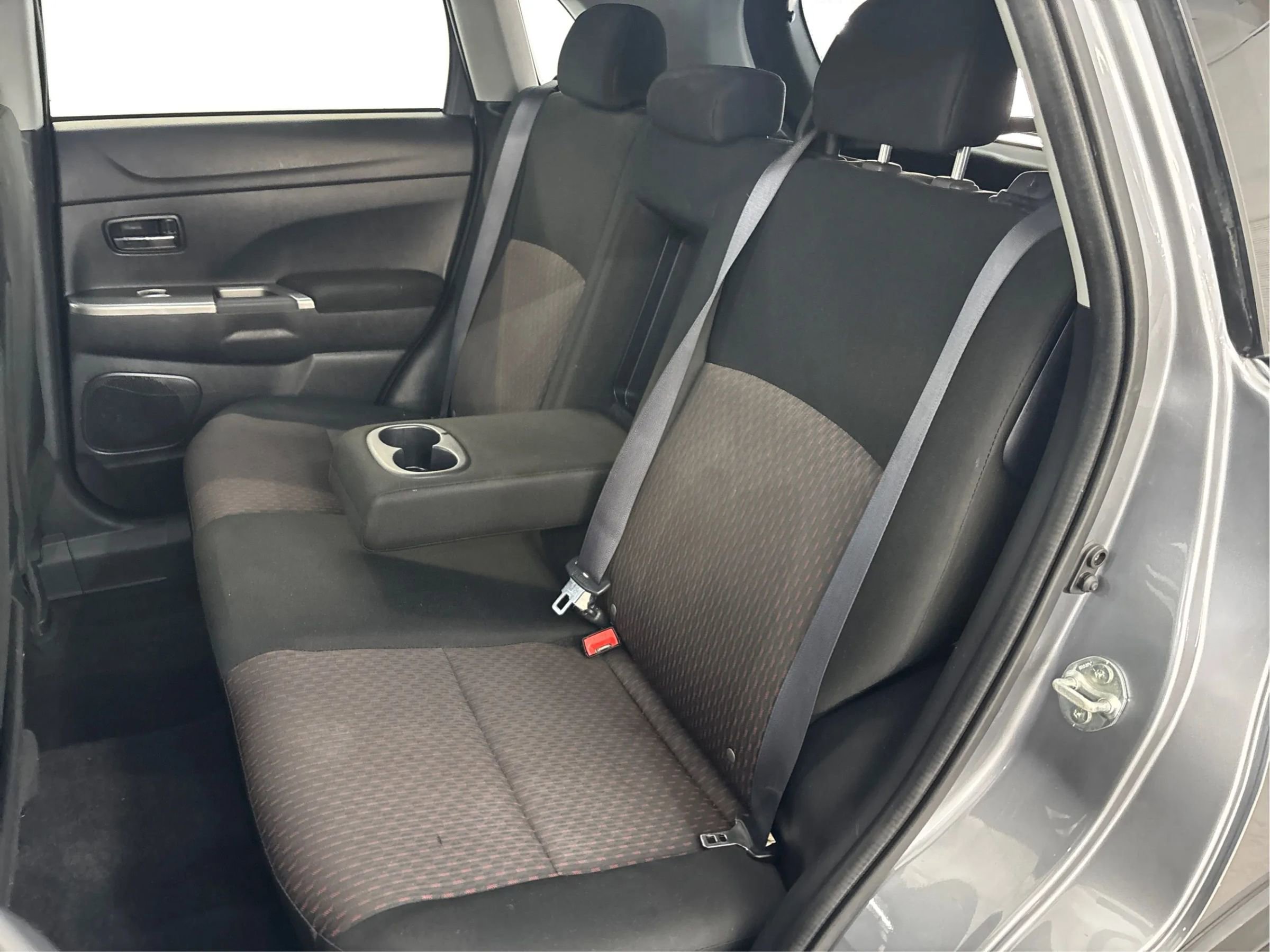 Used 2019 Mitsubishi Outlander Sport ES image 14