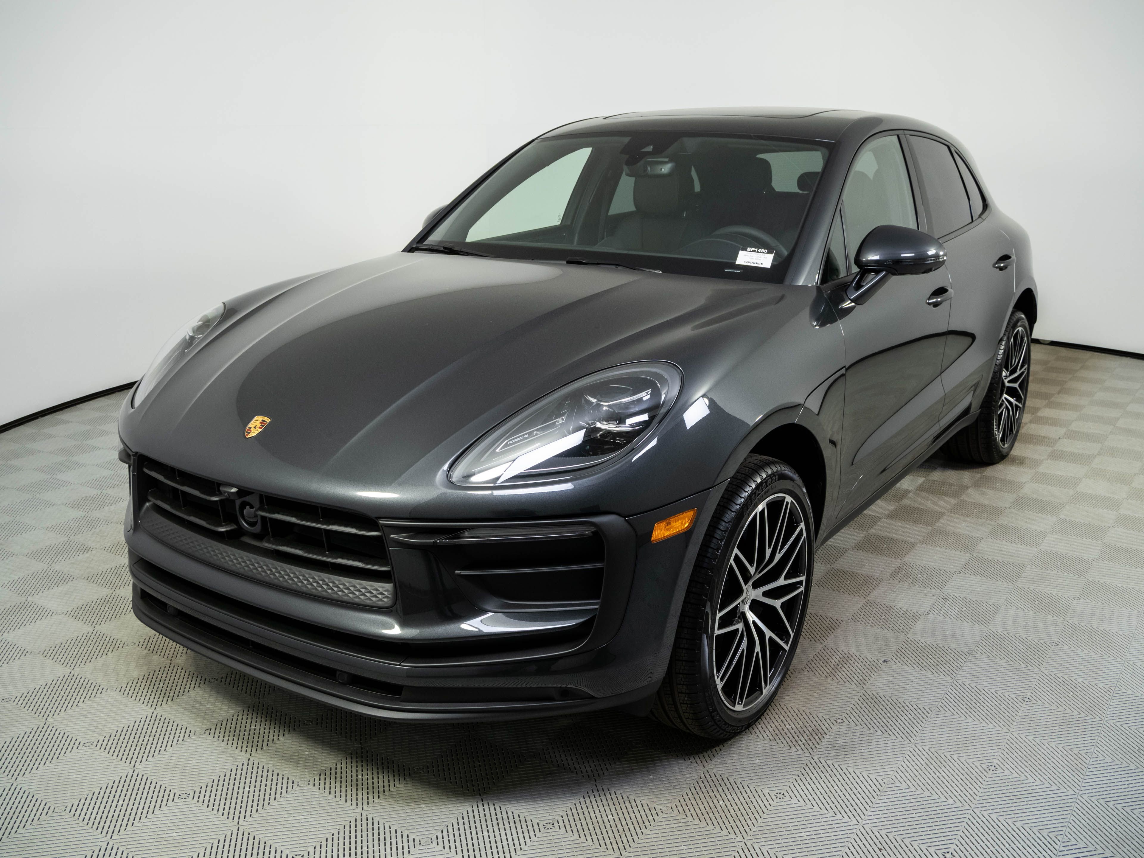 New 2026 Porsche Macan AWD/4WD video 1