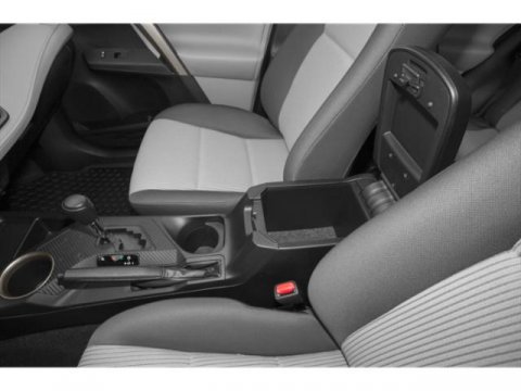 Used 2015 Toyota RAV4 LE image 20