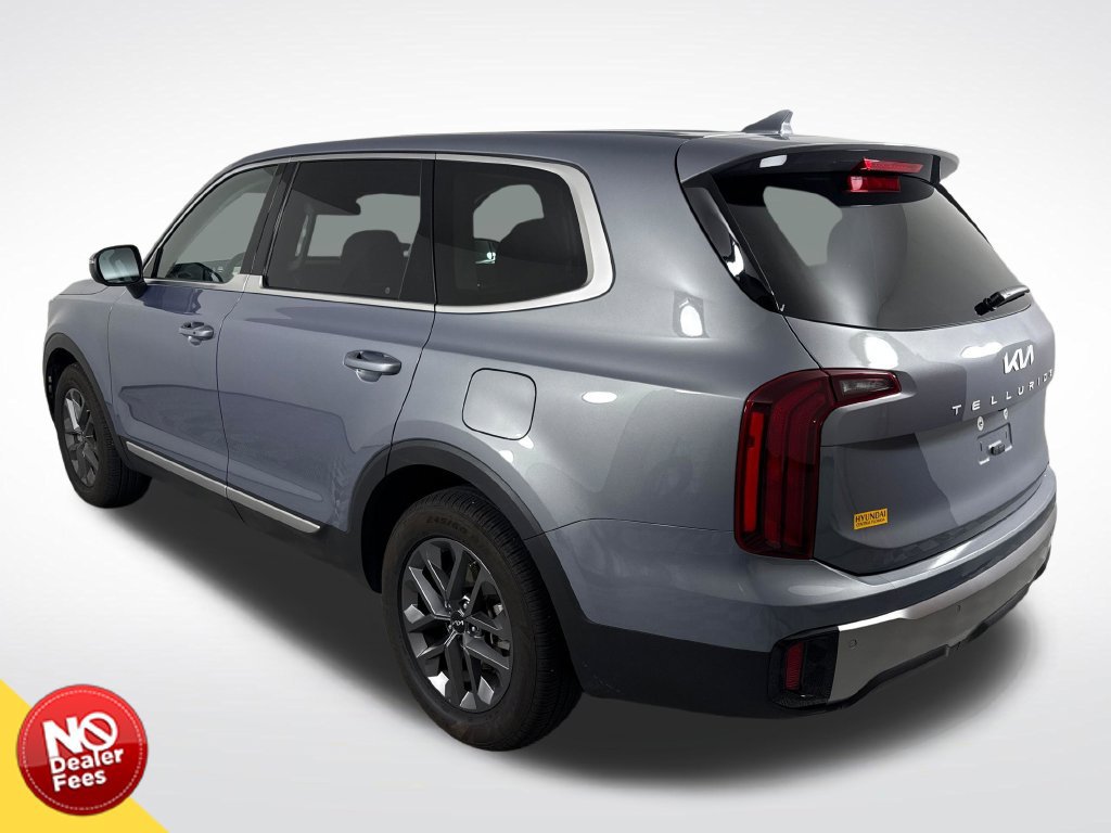Used 2025 Kia Telluride LX FWD image 6