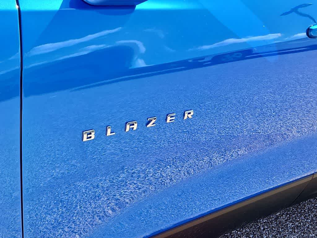 Used 2026 Chevrolet Blazer LT FWD image 11