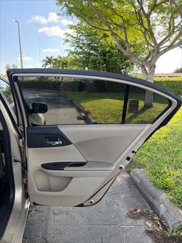 Used 2015 Honda Accord LX image 15