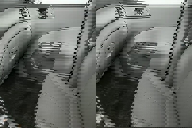 Used 2010 Subaru Forester 2.5X Limited image 31