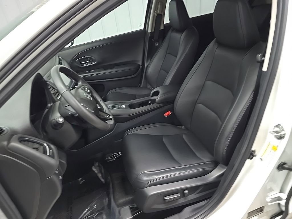 Used 2019 Honda HR-V Touring image 31