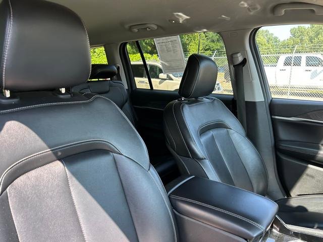 Used 2023 Jeep Grand Cherokee L Limited w/ Black Appearance Package image 32