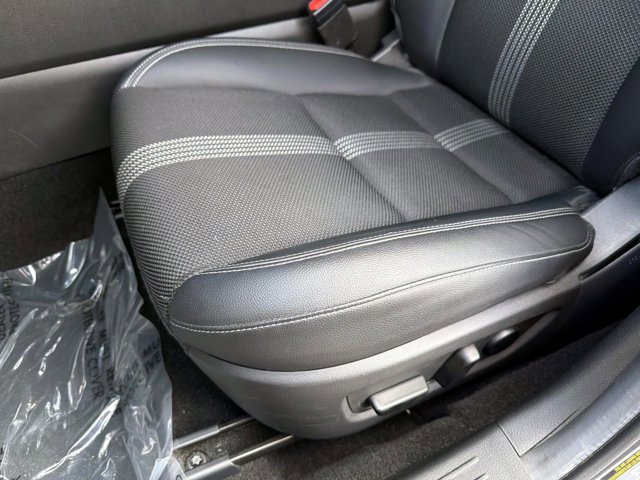 Used 2024 MAZDA CX-50 AWD 2.5 S w/ Preferred Package image 17