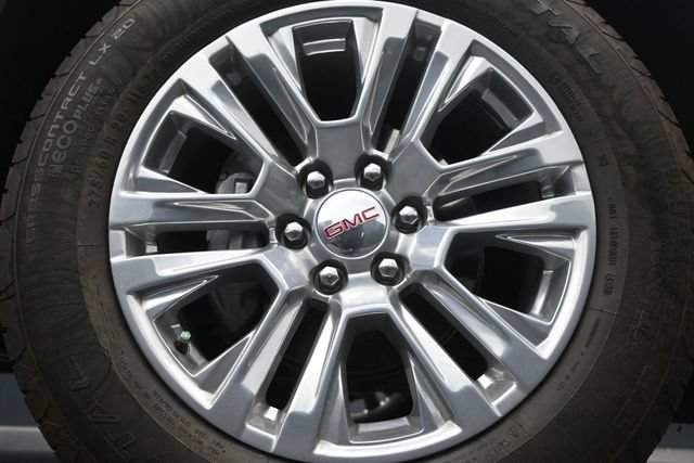 Used 2024 GMC Yukon Denali AWD/4WD image 9